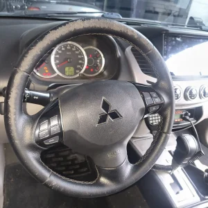 Revestimento de volante Mitsubishi Lancer, Pajero e L200