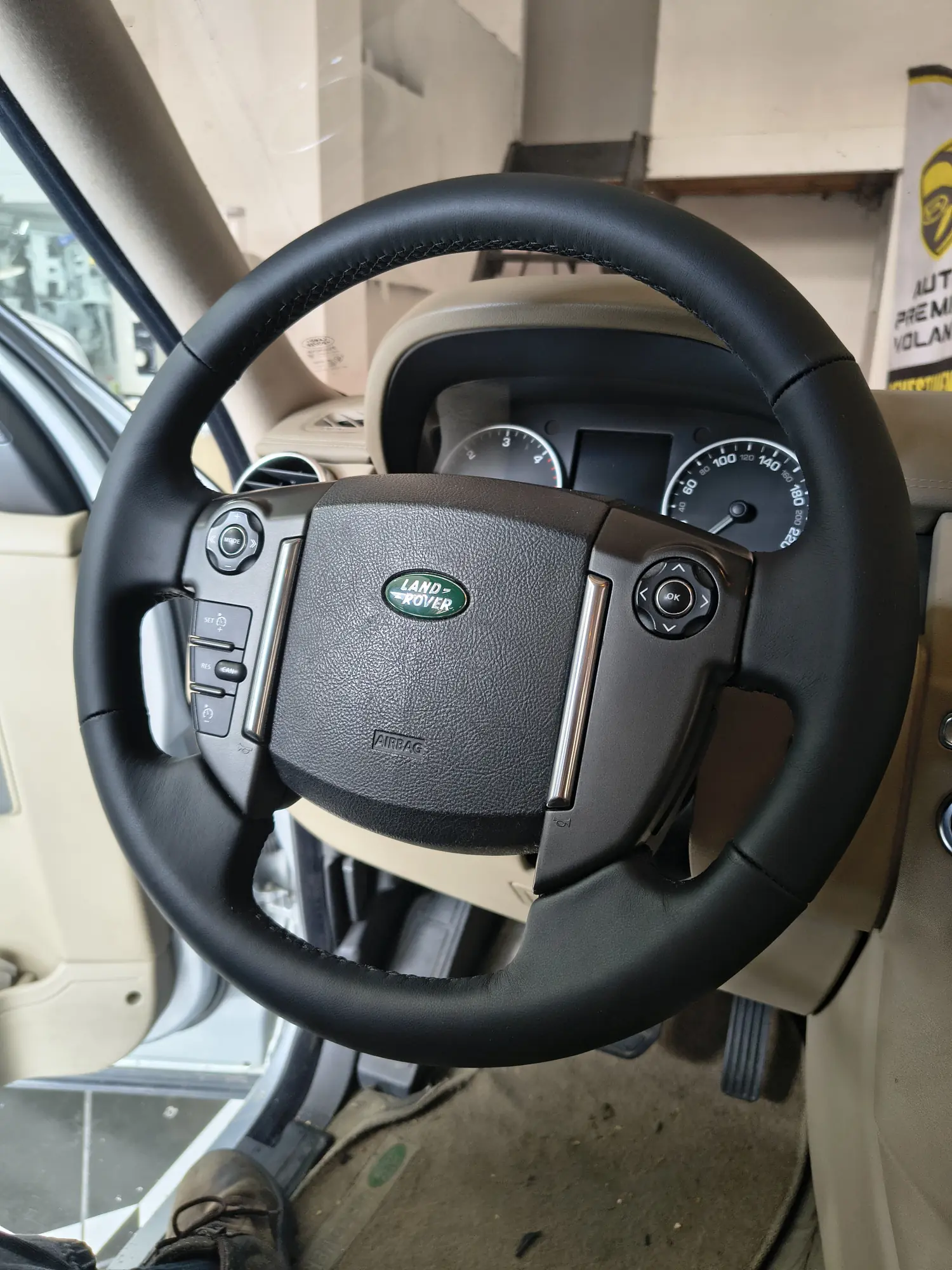Revestimento de volante Land Rover Discovery 4 - Imagem 3