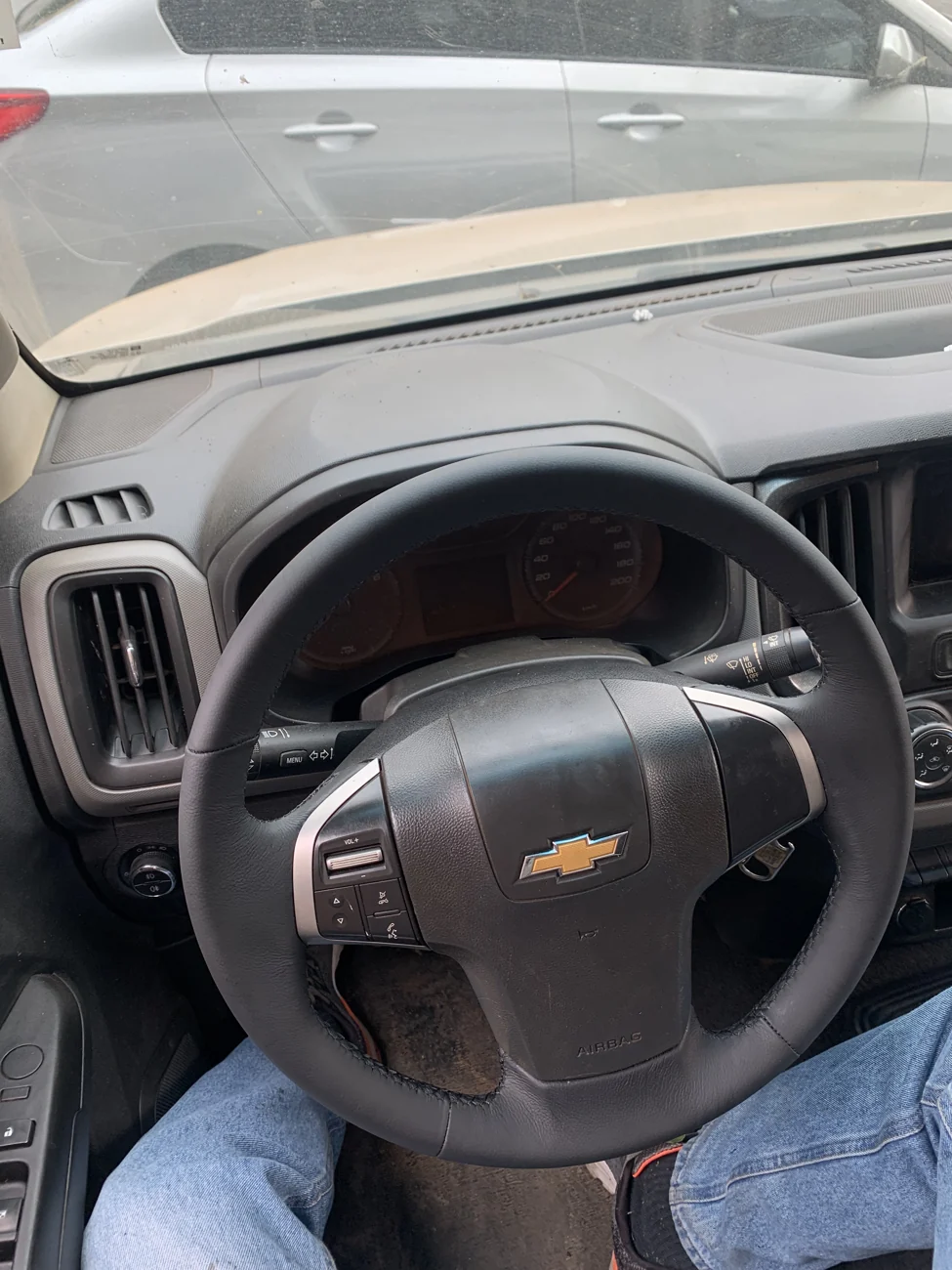 S10 • outro acabamento • revestimento Auto Premium Volante