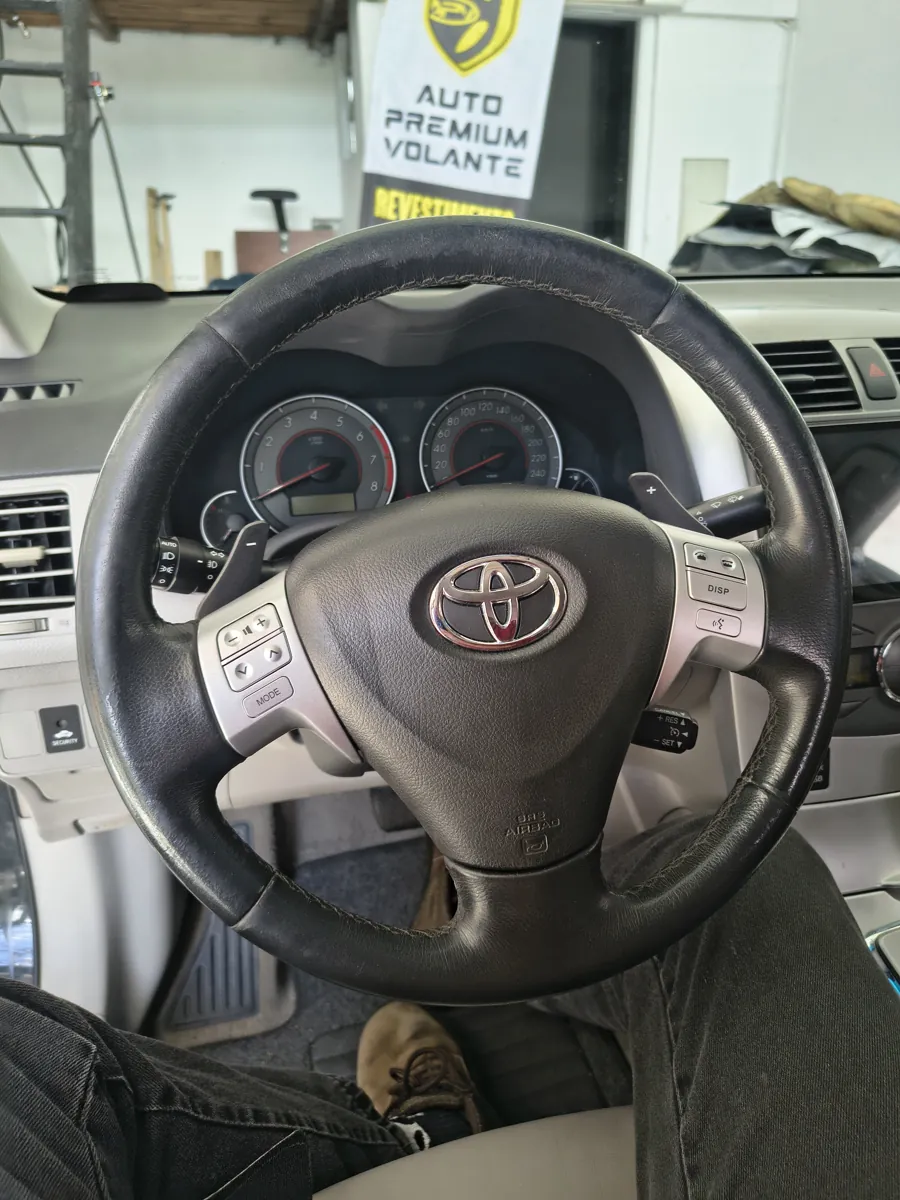 Corolla · costura vermelha · Antes do revestimento