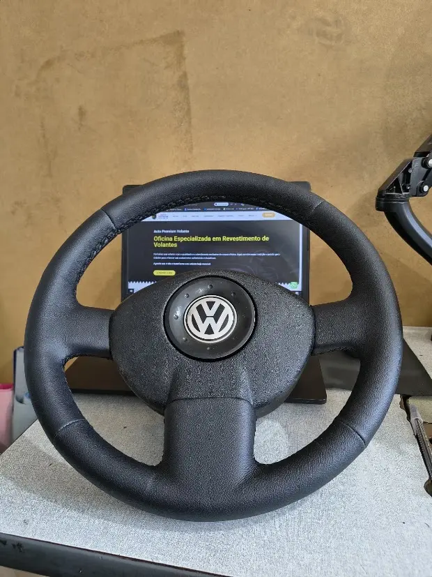 Volante Volkswagen Gol revestido em PU