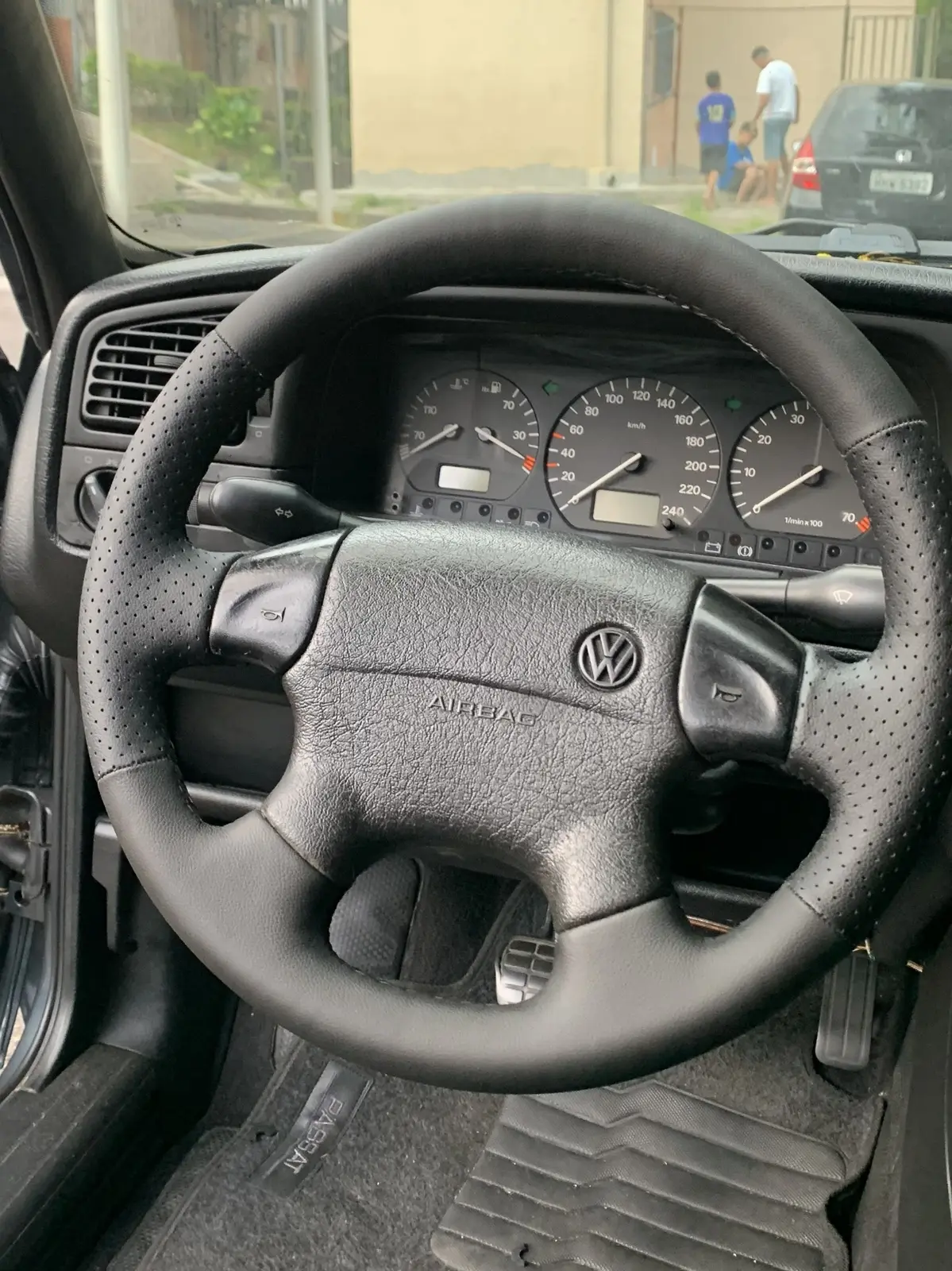 Volante Volkswagen Passat revestido