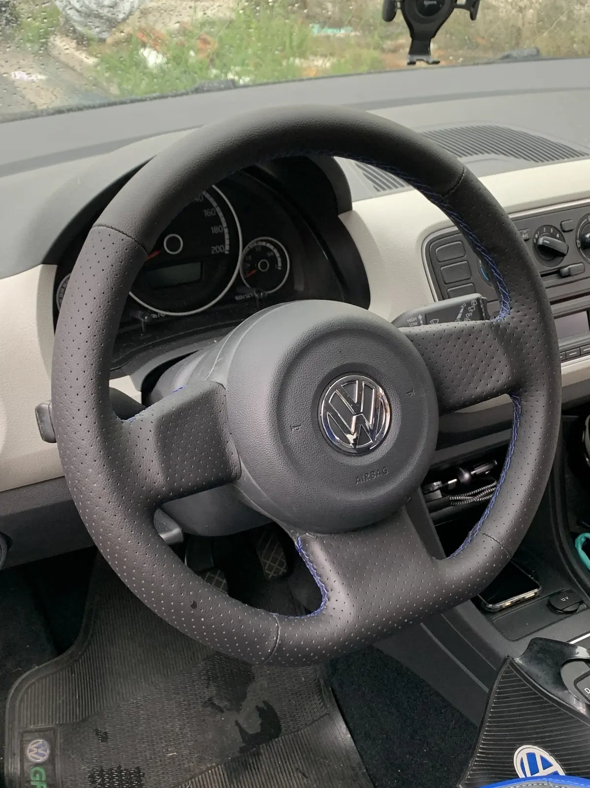 Volante Volkswagen Up revestido em PU
